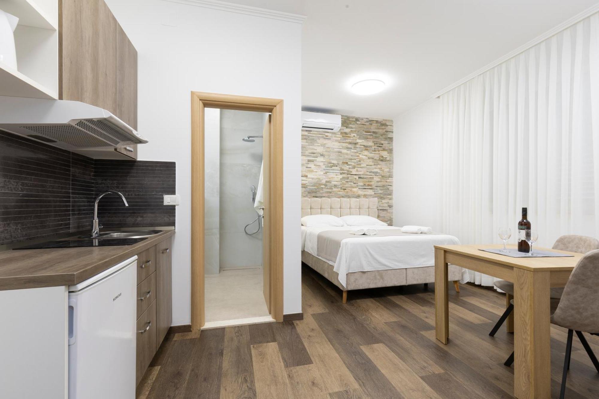 Split Varos Inn מראה חיצוני תמונה
